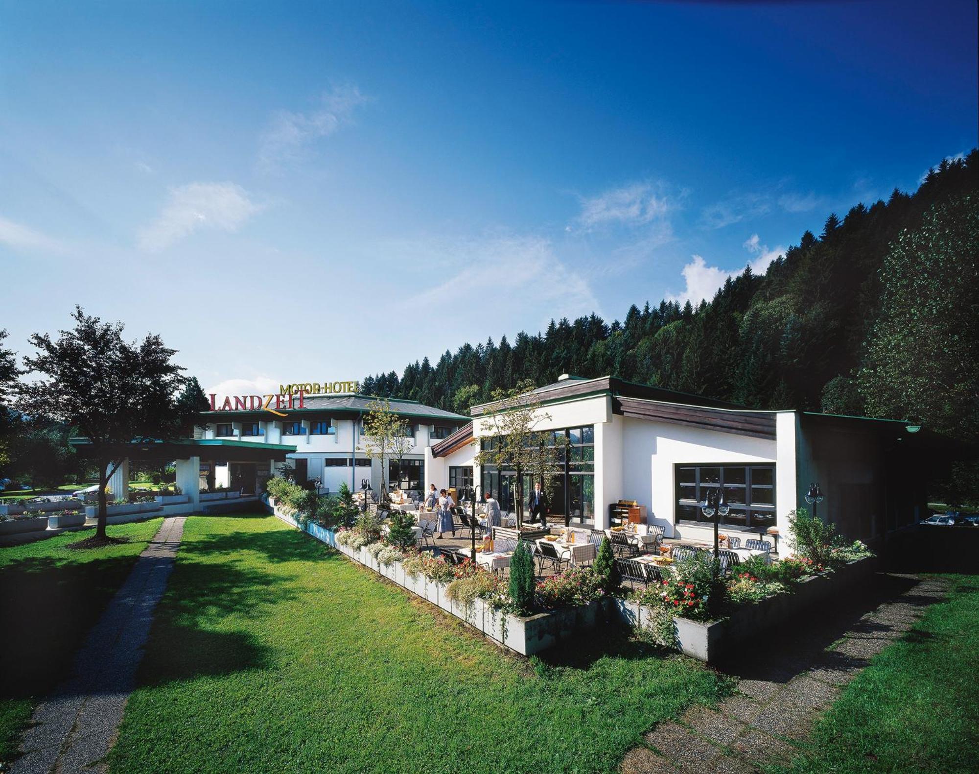 Готель Landzeit Restaurant Angath Екстер'єр фото