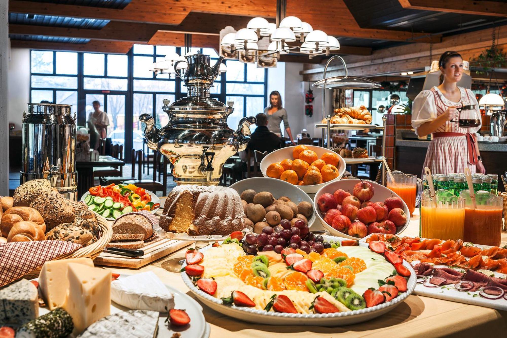 Готель Landzeit Restaurant Angath Екстер'єр фото